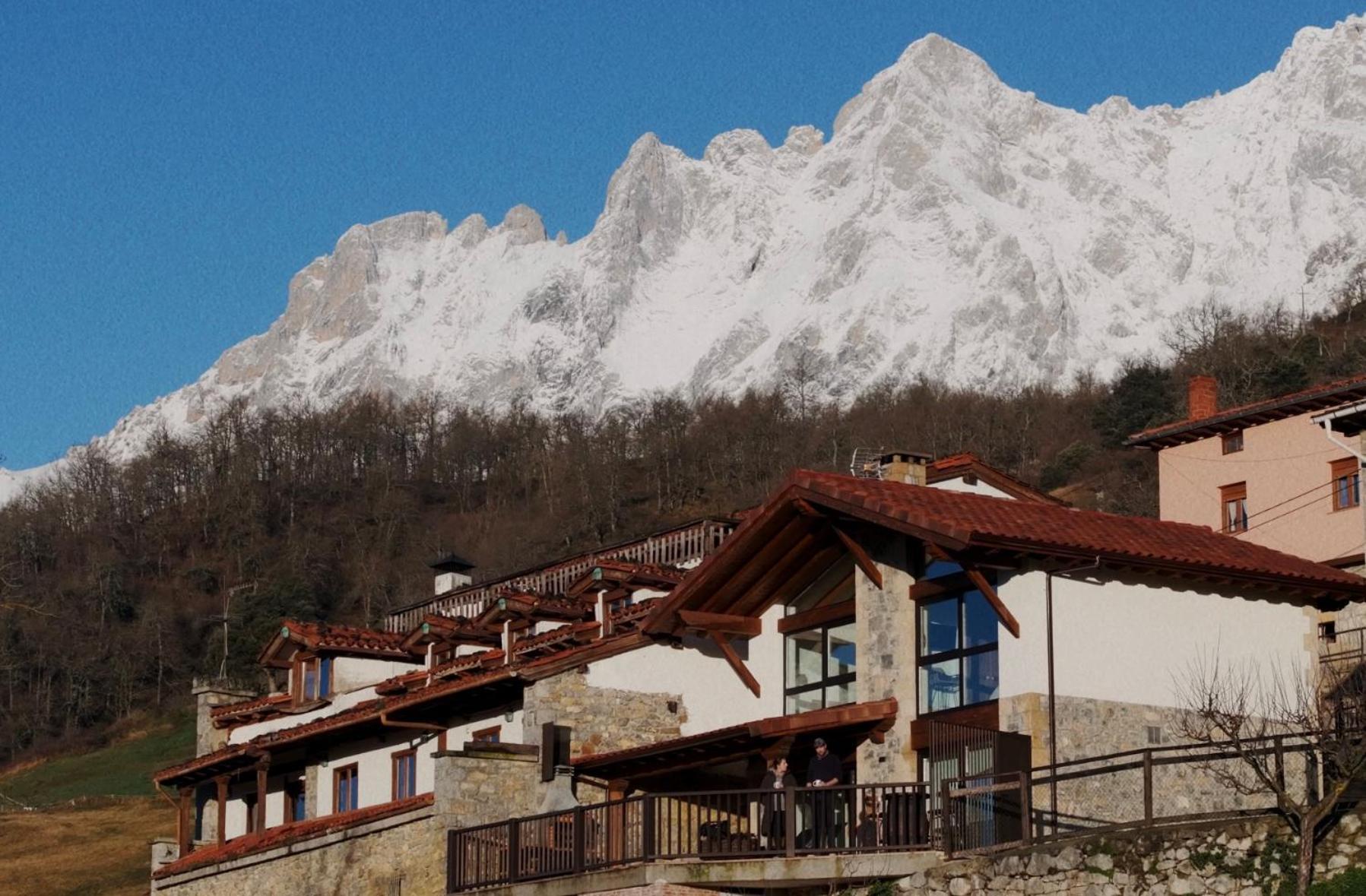 Aire De Picos Norte Brez Exterior photo